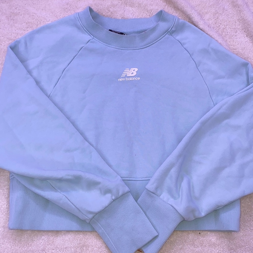 New Balance long Sleeve crop sweater